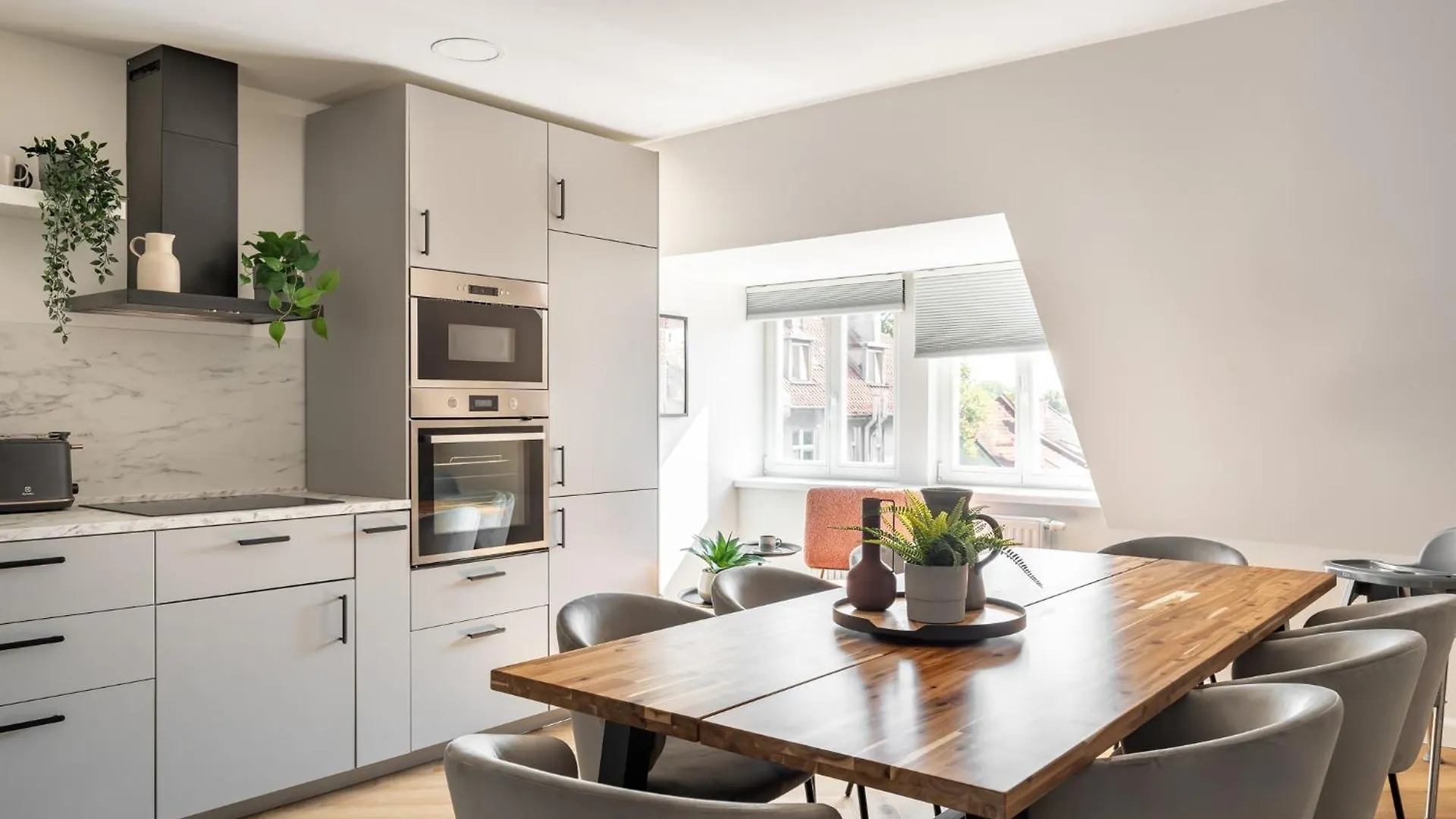 Casablanca - Top Floor Apartment Near The Beach By Lion Apartments Sopot